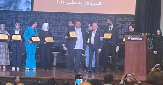 فوز السعيد المصرى بجائزة أحمد فؤاد نجم فى الدراسات النقدية