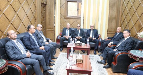 وزير العدل يؤدى واجب العزاء فى قضاة المنيا