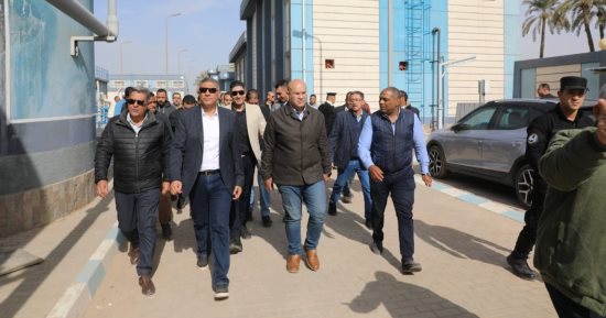 محافظ الجيزة يتفقد محطتى مياه الشرب ورفع الصرف بقرى الفهميين والمشتل