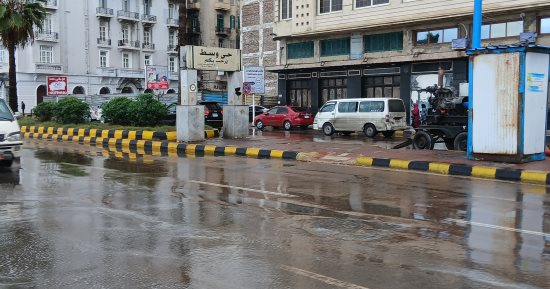 أمطار غزيرة وتقلبات جوية تضرب محافظة الإسكندرية.. فيديو