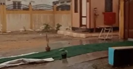 رعد وبرق وأمطار غزيرة بكفر الشيخ.. واستمرار توقف حركة الملاحة.. فيديو