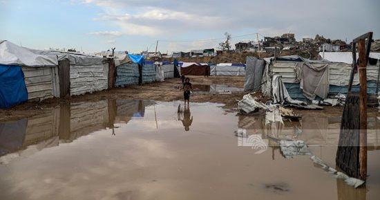 نازحون فى غزة يواجهون الغرق بعد هطول أمطار غزيرة