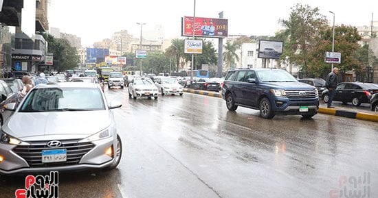 هطول غزير للأمطار على القاهرة والجيزة مع تكاثف السحب الرعدية