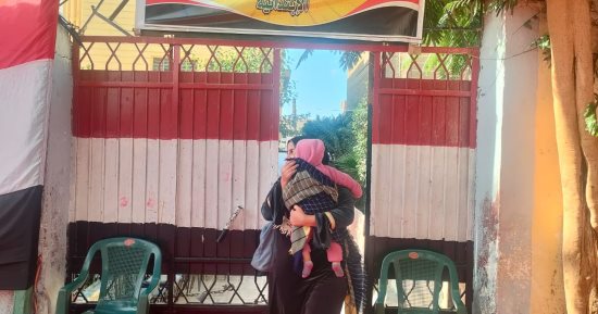 ظهور خاص للسيدات أمام لجان انتخابات النواب فى الهرم