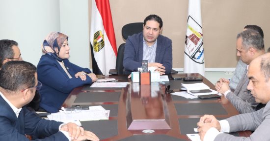 نائب محافظ بنى سويف يناقش توحيد جهود العمل الأهلى