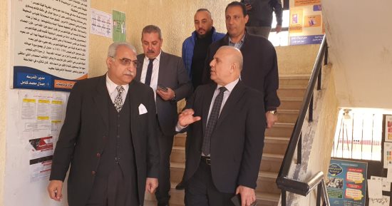 مدير تعليم القليوبية ورئيس الإدارة المركزية بالوزارة يشددان على الانضباط المدرسى بنها