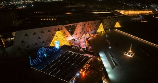 المتحدة تفتتح موسما موسيقيا عالميا لحفلات المتحف المصري الكبير GEM Nights بحفل تاريخي للعازف العالمي هاوزر