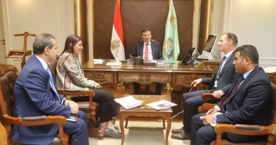 وزير الزراعة يلتقي مدير برنامج الأغذية العالمي بمصر لمتابعة مشروعات التعاون المشترك