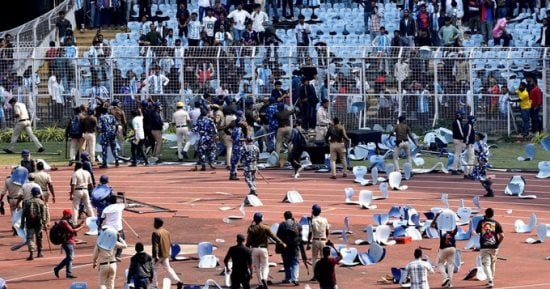 ميسي يتسبب فى فوضى عارمة بمدينة كولكاتا الهندية.. فيديو 