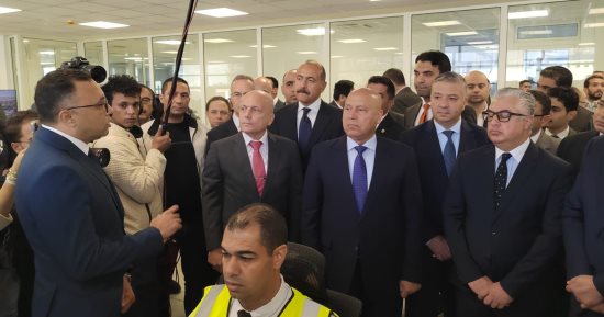 نائب رئيس الوزراء يشهد التشغيل التجريبى لمحطة البحر الأحمر بميناء العين السخنة