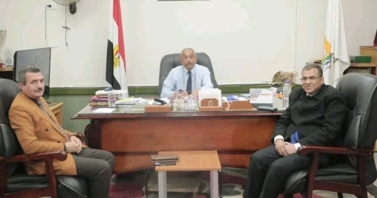 وكيل تعليم الوادى الجديد يناقش آخر الاستعدادات لامتحانات نصف العام
