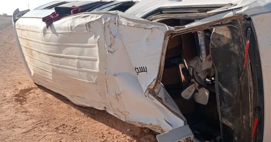إصابة 4 أشخاص فى حادث انقلاب ميكروباص بصحراوى البحيرة