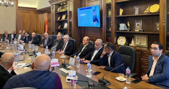 "رجال أعمال إسكندرية" و"حماية المستهلك" يناقشان آليات تلقي الشكاوى وحل النزاعات في قطاع التصنيع 
