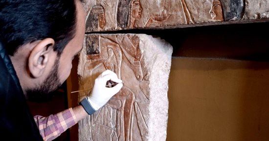 المتحف المصري ينجز أعمال ترميم لخمس قطع أثرية تعود للأسرة الـ 19
