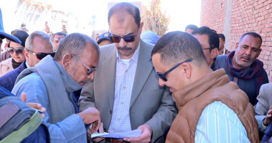محافظ سوهاج يحيل جميع العاملين بمركز شاب قرية عنيبس للتحقيق فى تفتيش مفاجئ