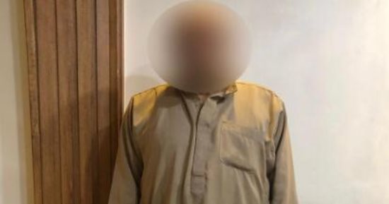 الداخلية تضبط شخص يوجه الناخبين في قطور