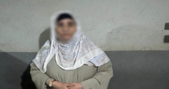 الداخلية تضبط سيدة توزع أموالا على الناخبين في بسيون