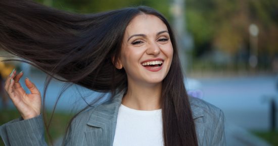 10 فواكه تمنح شعرك القوة واللمعان.. احرصى على إضافتها لنظامك الغذائى