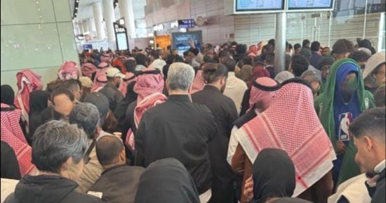 زحام شديد.. سلطات مطار الملك خالد الدولى فى السعودية توضح أسباب تأجيل الرحلات