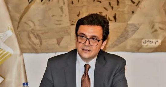 أحمد مجاهد يغادر الرعاية المركزة بعد تحسن حالته الصحية