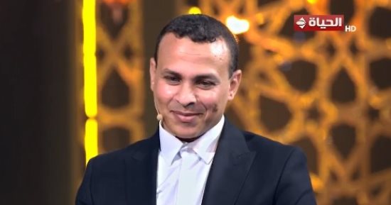 دولة التلاوة.. المتسابق محمد أبو العلا يوضح متى يكون الصوت أفضل فى القراءة؟
