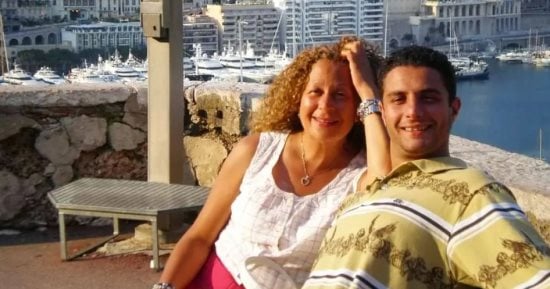 وفاة النجمة سمية الألفى.. 4 سمات ميزت علاقتها بابنها أحمد الفيشاوى