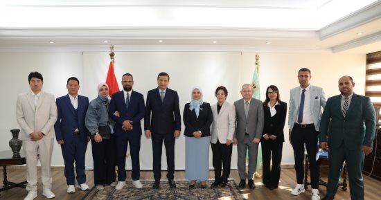 مباحثات مصرية صينية لإنشاء مصنع متطور للمبيدات بتكنولوجيا عالمية