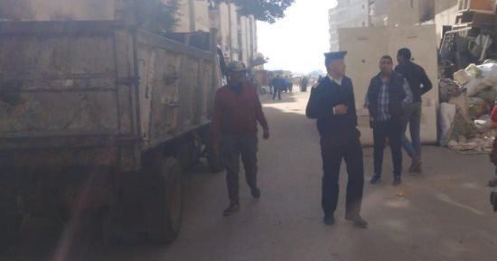 حملة أمنية مكبرة بمساكن القلعة لمكافحة النباشين ورفع المخلفات شرق الإسكندرية