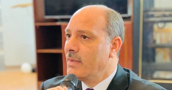 مدير تعليم الإسكندرية يعقد اجتماعا مع مديرى المدارس الخاصة ويشدد على وضع كاميرات