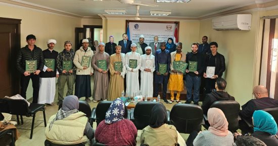 جمعية الصداقة المصرية الأذربيجانية تقدم 186 إجازة وشهادة لطلابها