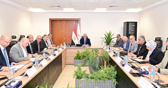 وزير الري يترأس اجتماع اللجنة الدائمة لتنظيم إيراد نهر النيل