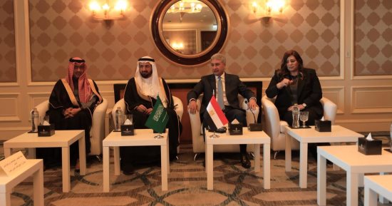 وزير السياحة ووزير الحج السعودى يلتقيان شركات مصرية متخصصة برحلات الحج والعمرة