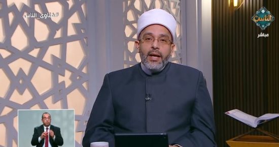 هل المسح على الشراب صحيح في الوضوء؟.. أمين الفتوى يوضح الحكم الشرعي