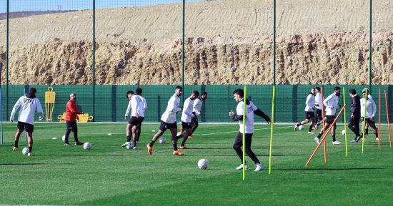 كيف تشاهد مباراة منتخب الفراعنة وجنوب أفريقيا اليوم؟