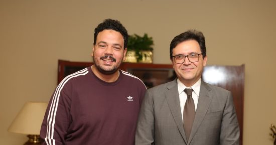 وزير الثقافة يبحث التعاون الفني مع الفنان مصطفى غريب لدعم الإبداع الشبابي