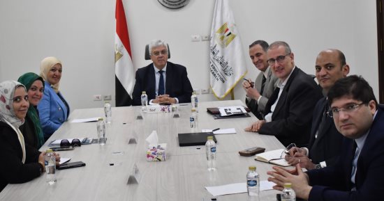 وزير التعليم العالى يبحث مشروع جامعة النقل الدولية مع خبير من جامعة دريسدن