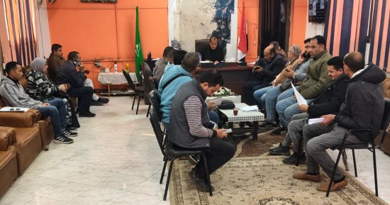 رئيس مركز ومدينة العياط يوجه بتسريع أعمال الصرف الصحى بقرية برنشت