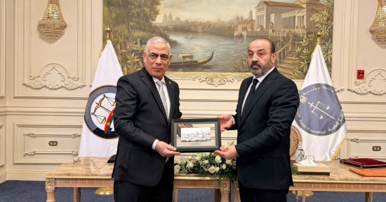 توقيع بروتوكولي تعاون لتطوير العمل القضائى وتبادل الخبرات بين مصر وفلسطين