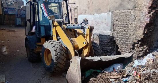 رفع 100 طن من القمامة والمخلفات والأتربة فى حملة نظافة بـ6 قرى بمركز سوهاج