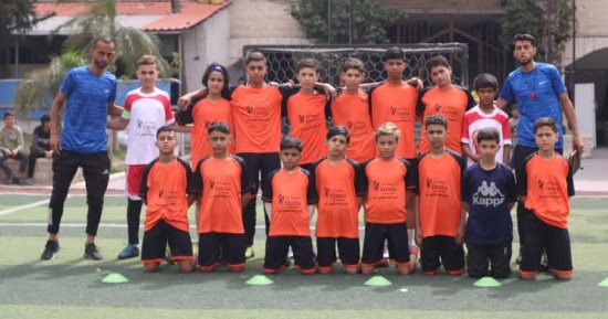 من ملعب الحي إلى سرير الألم.. الاحتلال يحول حلم الطفل مهند التلمس كابوسا.. صور