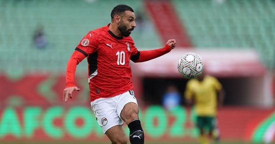 تعادل سلبي بين منتخب الفراعنة وجنوب أفريقيا بعد 15 دقيقة.. وصلاح يهدر الأول.. صور 