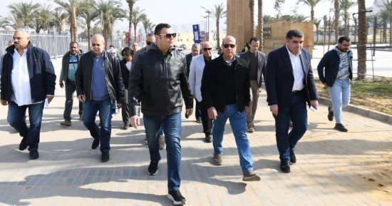 وزير الإسكان يتفقد مشروع حدائق تلال الفسطاط بالقاهرة
