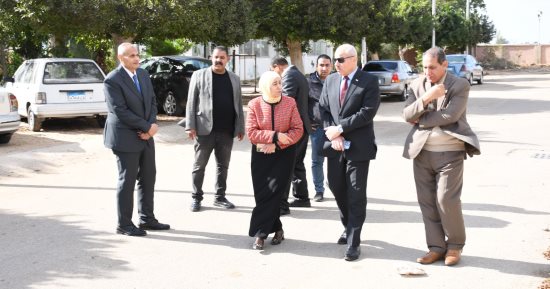 رئيس جامعة القناة يتفقد أعمال التطوير وأماكن الانتظار بالحرم الجامعى