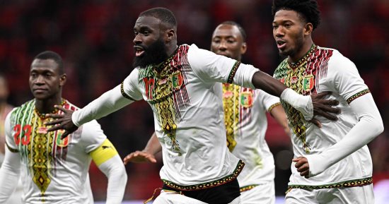 منتخب مالى يرافق المغرب إلى دور الـ16 بعد التعادل مع جزر القمر