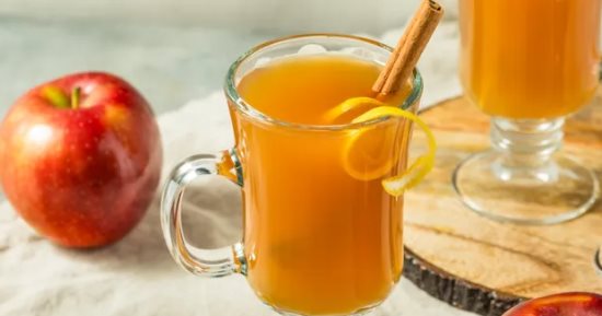 مشروب التفاح الساخن والقرفة.. هل يساعد فى علاج نزلات البرد والانفلونزا