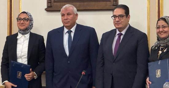 جامعة القاهرة تواصل دعمها التنموي للوادي الجديد بمشروع رائد للزراعة الذكية