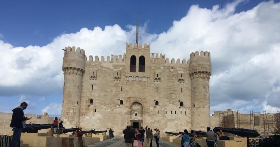 مواعيد قلعة قايتباي الأثرية بالإسكندرية بالتوقيت الصيفي