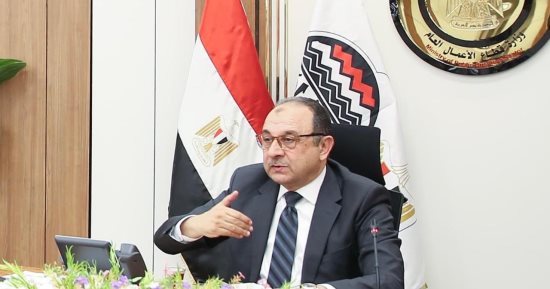 وزير قطاع الأعمال: الأسمدة المدعمة تحقق العدالة للفلاح وللشركات