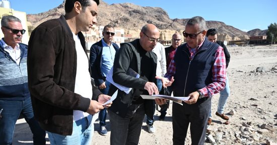 محافظ جنوب سيناء: تطوير طريق وادي فيران - سانت كاترين لما يمثله من شريان تنموى