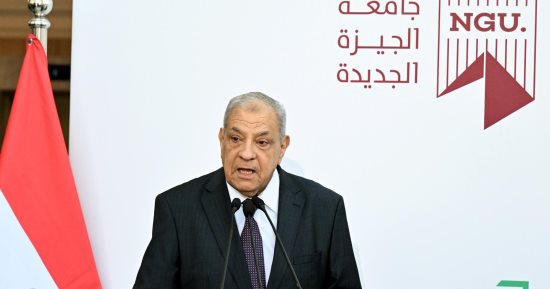 إبراهيم محلب: جامعة الجيزة الجديدة أُسست برؤية واضحة ترتكز على الجودة والتميز